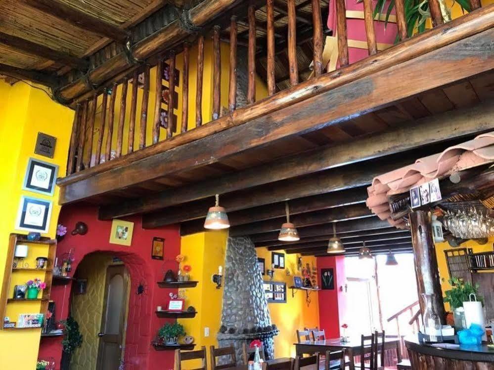 La Casa De Barro Lodge & Restaurant Чинчерос Экстерьер фото