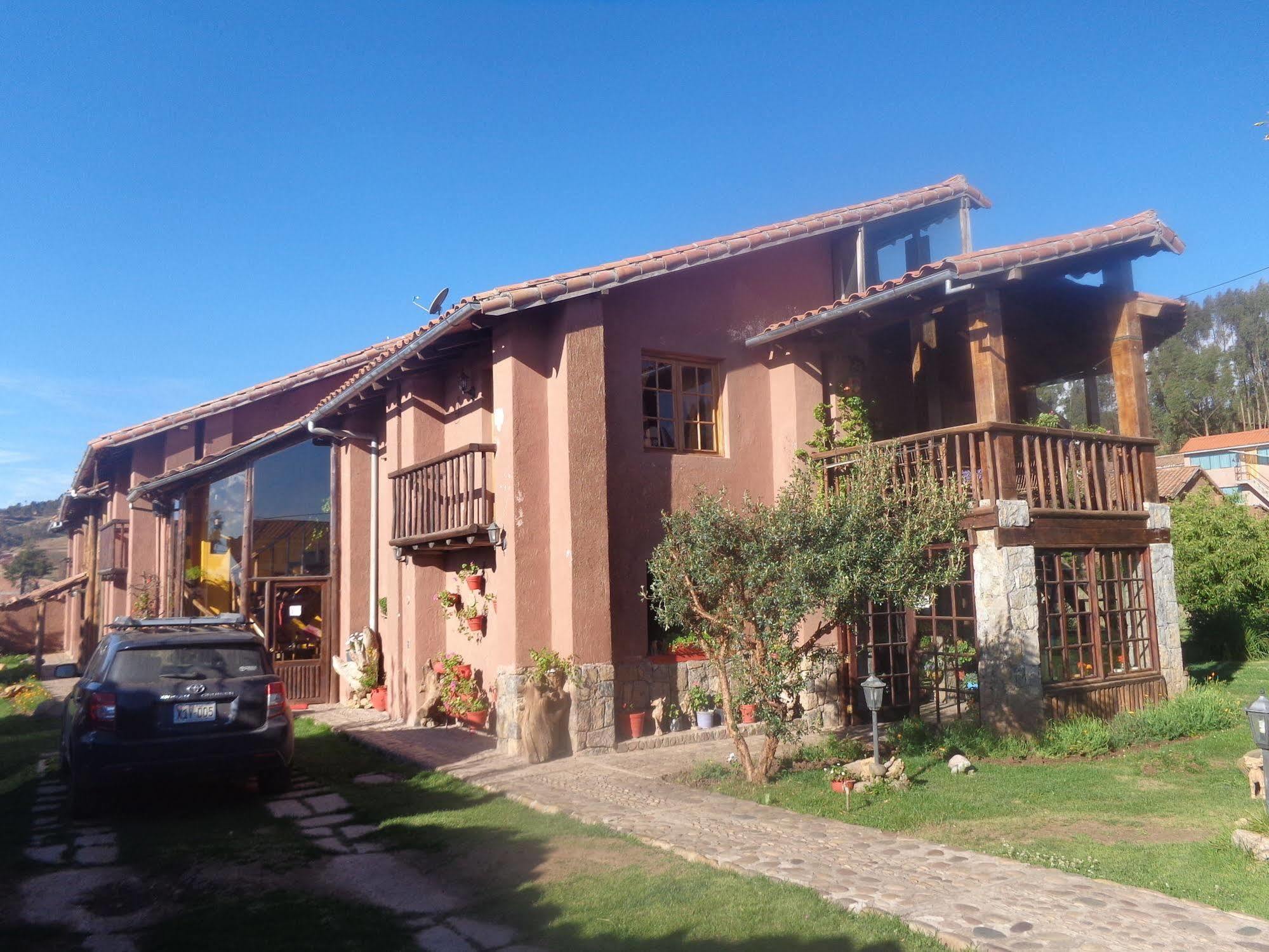 La Casa De Barro Lodge & Restaurant Чинчерос Экстерьер фото